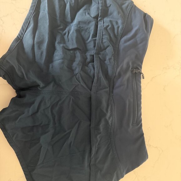Lululemon Speed Up Low-Rise Lined Short 2.5" - Picture 6 of 12